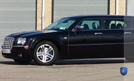 RemetzCar stretched Chrysler 300C Sixdoor